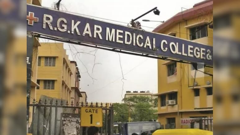 लिफ्ट में फंसने से शख्स की मौत, कोलकाता के आरजी कार हॉस्पिटल का मामला, फेफड़े-दिल फटने की बात आई सामने