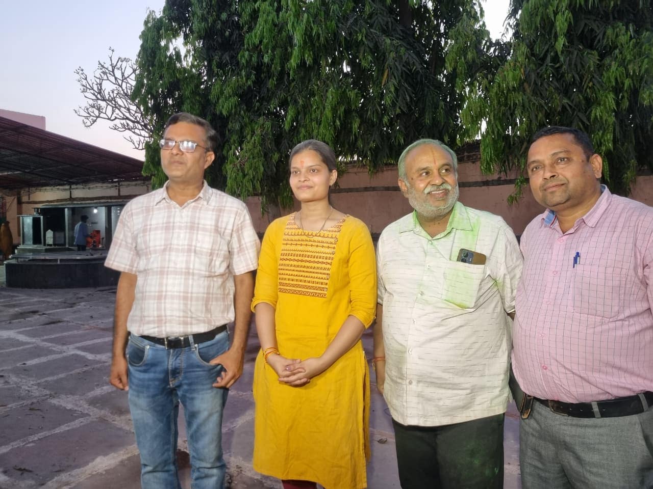 UPSC interview Success Story Topper vaibhavi agrawal air 35 rom raipur chhattisgarhi saree question 