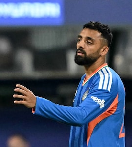 1/64 In 4 Overs: Varun Chakravarthy Joins Unwanted List With Poor Bowling Show In T20 World Cup Semi-Final