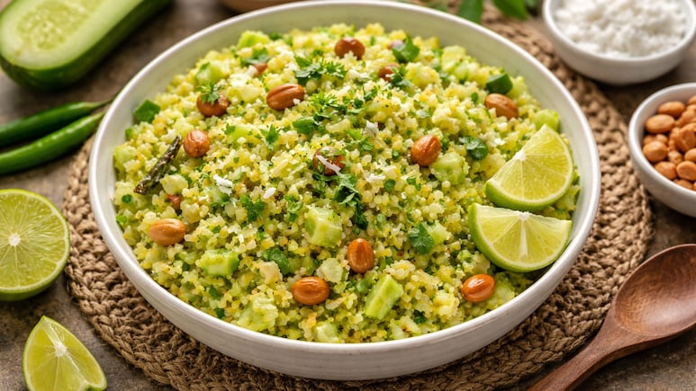 Cucumber Avalakki Recipe: रोज़ एक जैसा पोहा खा कर हो गए हैं बोर, बनाएं कर्नाटक की डिश कुकुंबर अवलक्की