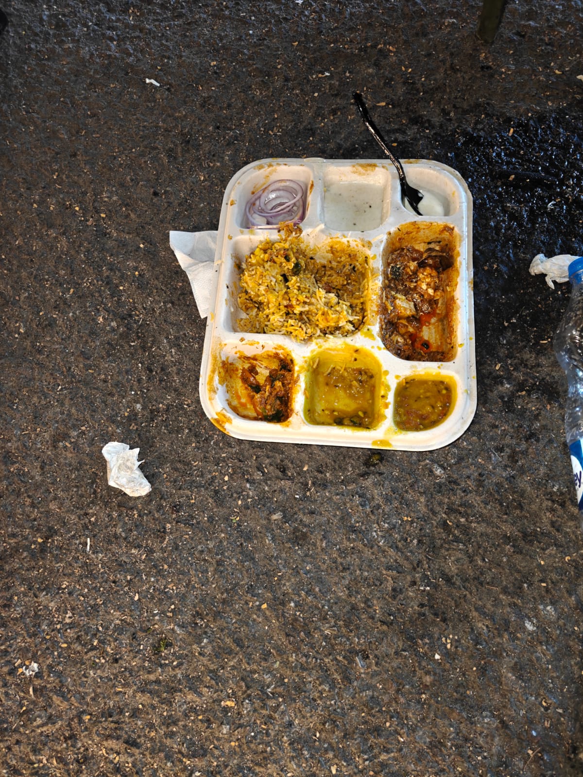 Uproar At Lucknow Restaurant After Customer Finds Meat In Vegetarian Thali