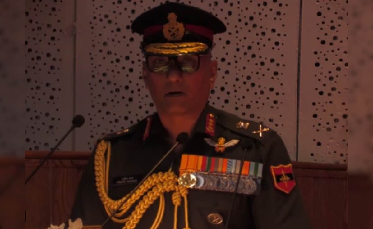 ऑपरेशन सिंदूर में सेना ने 7 आतंकी शिविरों और कई लॉन्‍च पैड तबाह किए: लेफ्टिनेंट जनरल प्रतीक शर्मा