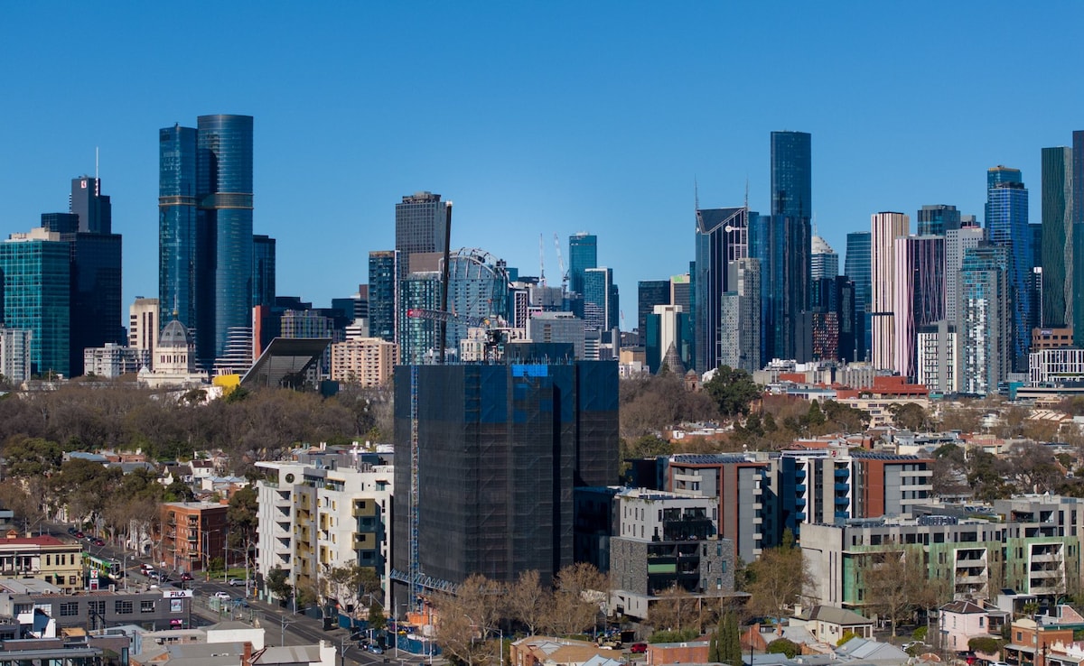 2 Australian States Offer Free Public Transport As Fuel Prices Rise Amid Iran War