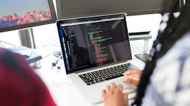 Vibe Coding vs Traditional Coding : AI ने बदली कोडिंग की दुनिया, Vibe Coding से मिनटों में बनाएं ऐप और Website