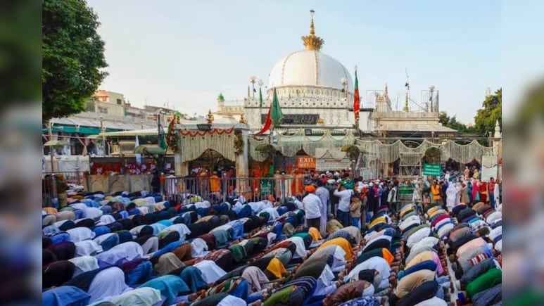 Eid 2026: ईद के मौके पर खुला जन्नती दरवाजा, अजमेर दरगाह में देश-विदेश से आए जायरीनों ने मांगी दुआएं