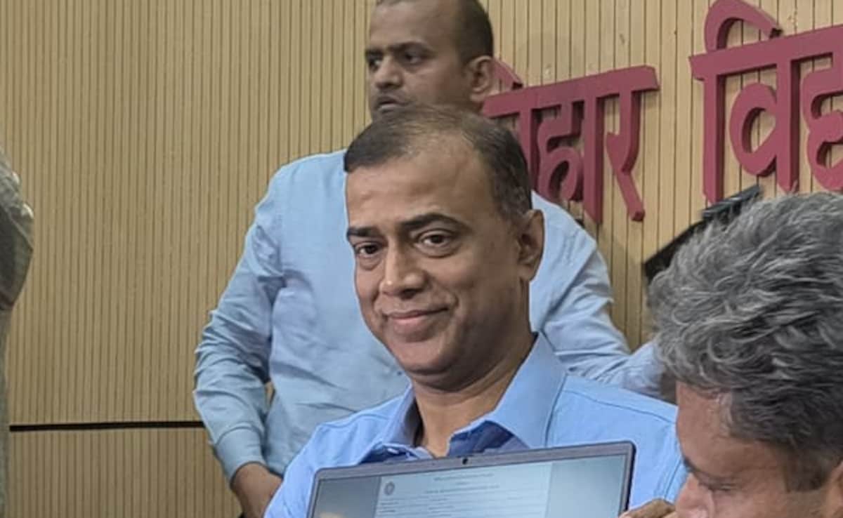 Bihar Board 10th Result: बिहार 10वीं कक्षा का रिजल्ट जारी, टॉपर्स की लिस्‍ट में यहां सर्च करें अपना परिणाम