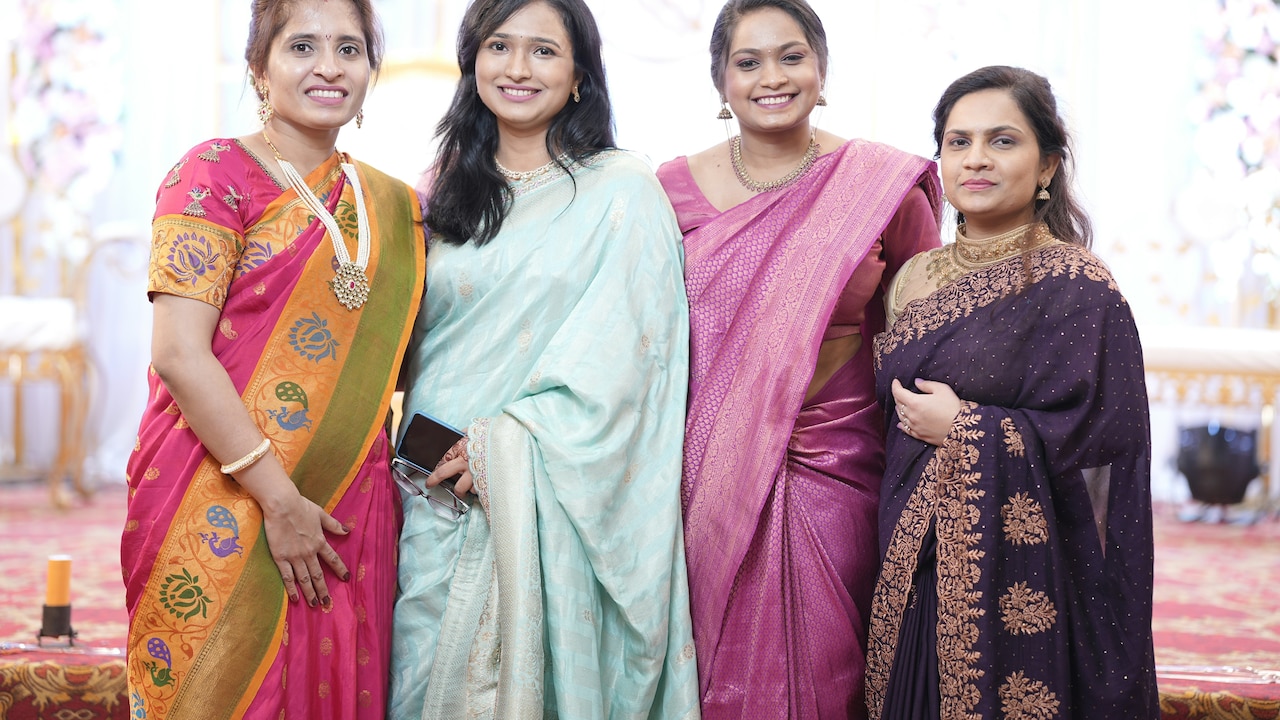 Amazon Ethnic Week: 5 Satrani Sarees To Refresh Your Festive Wardrobe Amazon Ethnic Week: 5 Satrani Sarees To Refresh Your Festive Wardrobe