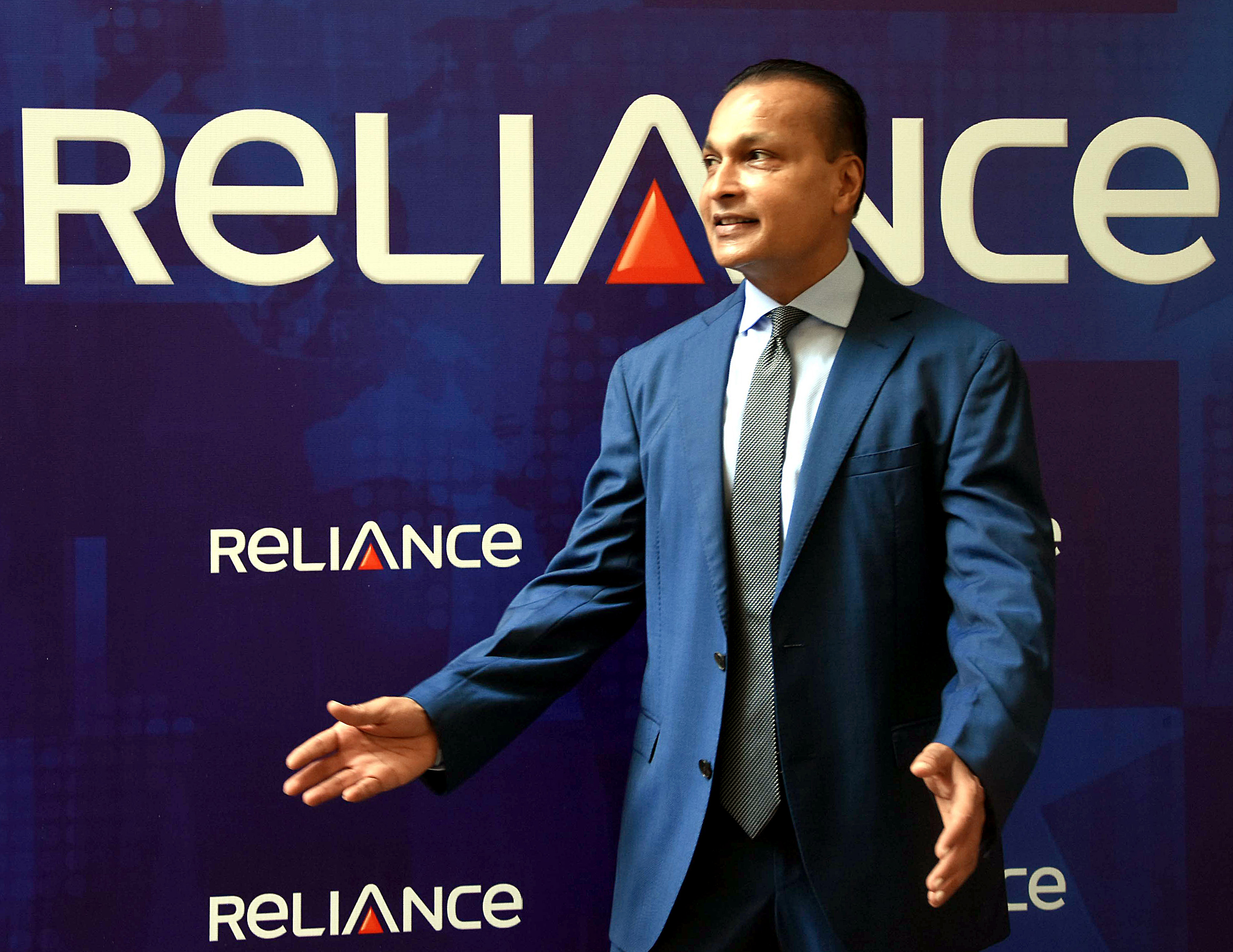 &nbsp;अनिल अंबानी के रिलायंस ग्रुप पर ईडी की बड़ी कार्रवाई, 581.65 करोड़ की 31 संपत्तियां अटैच