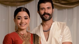 Rashmika Mandanna And Vijay Deverakonda Share Romantic Moments At Hyderabad Reception