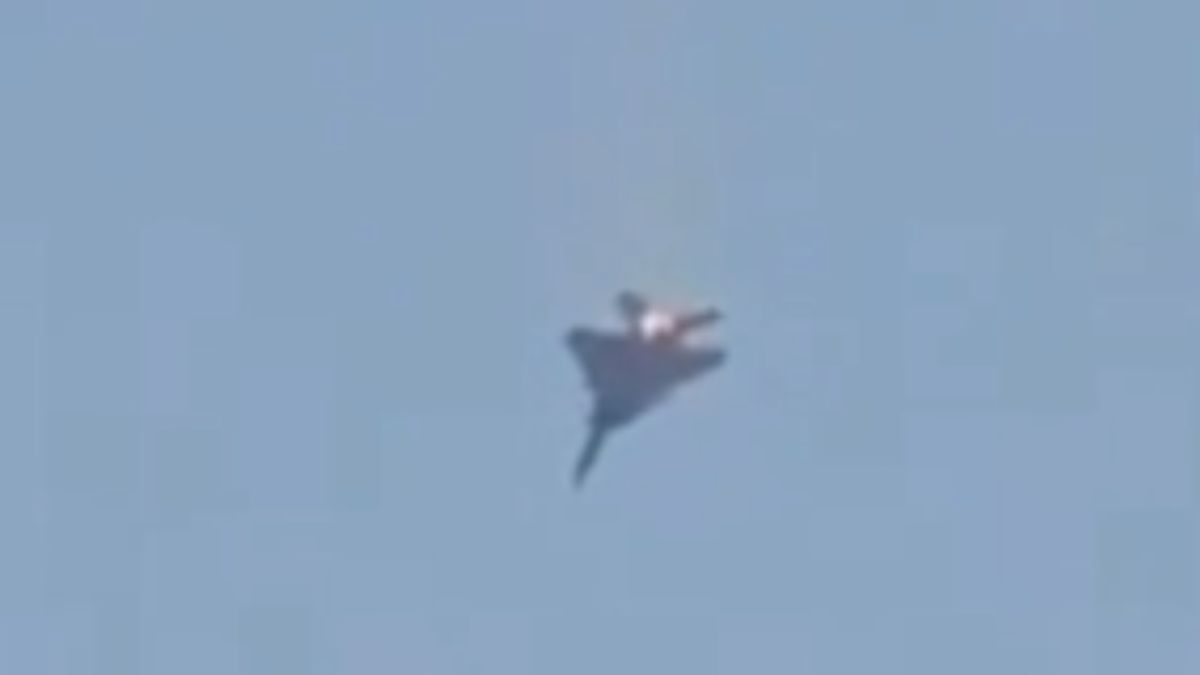Iran Shares Video Of F-15 Fighter Jet Spiralling, Crashing In Kuwait