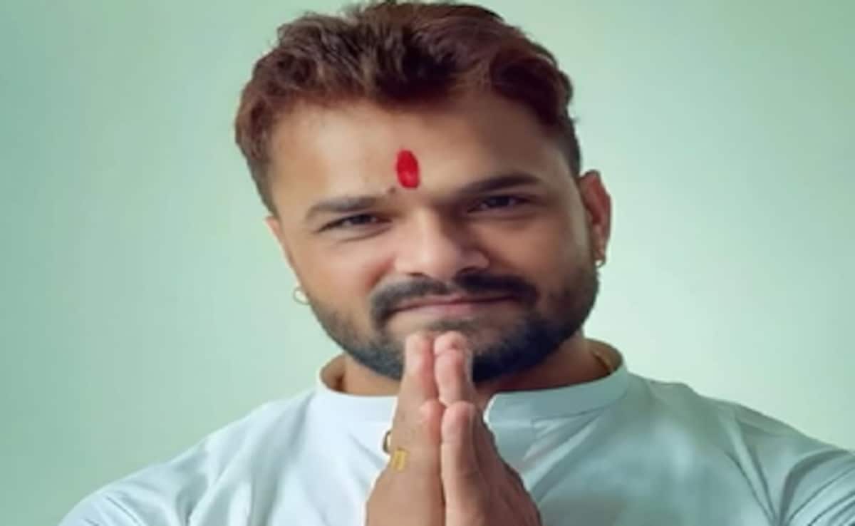 खेसारी लाल यादव ने दिया शादी का झांसा! एक ही कंपनी के लिए गाए दो साल तक गाने, विवादों में भोजपुरी सुपरस्टार