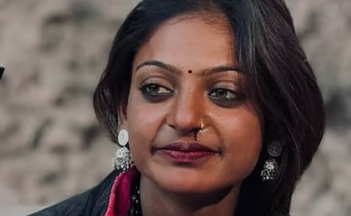 मोनालिसा की शादी से परिवार में नाराजगी, पहले पापा ने नहीं दिया आशीर्वाद, अब ताऊ-ताई ने खींच लिए हाथ, बोले- फरमान को नहीं अपनाएंगे