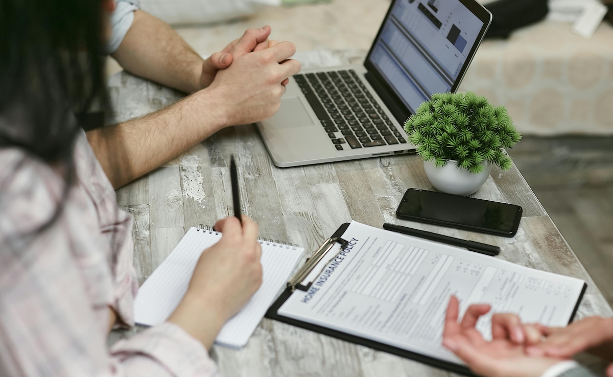 Best Tax-Saving Insurance Plans For Employees: See Salary-Wise Checklist