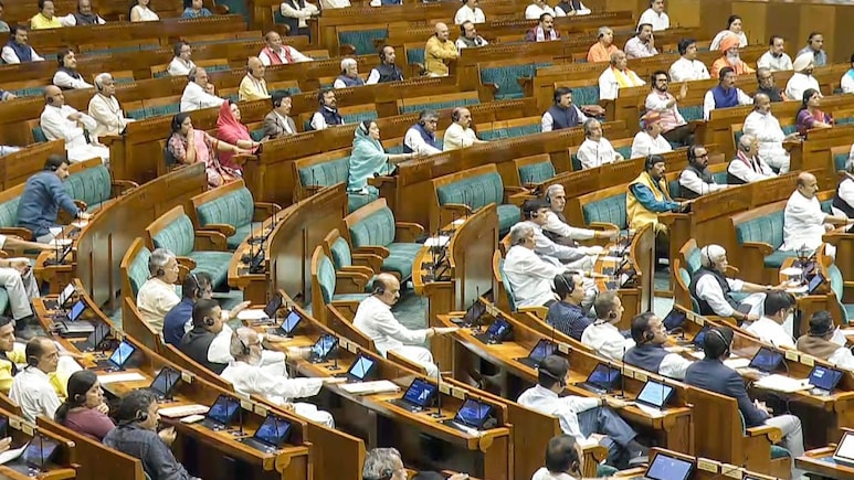 लोकसभा सीटें होंगी 816, महिलाओं के लिए 273... महिला आरक्षण कानून में संशोधन की तैयारी