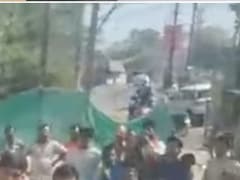 Bhopal News: भोपाल के लक्ष्मी हॉस्पिटल में युवक की मौत के बाद हंगामा, पथराव में तीन पुलिसकर्मी घायल