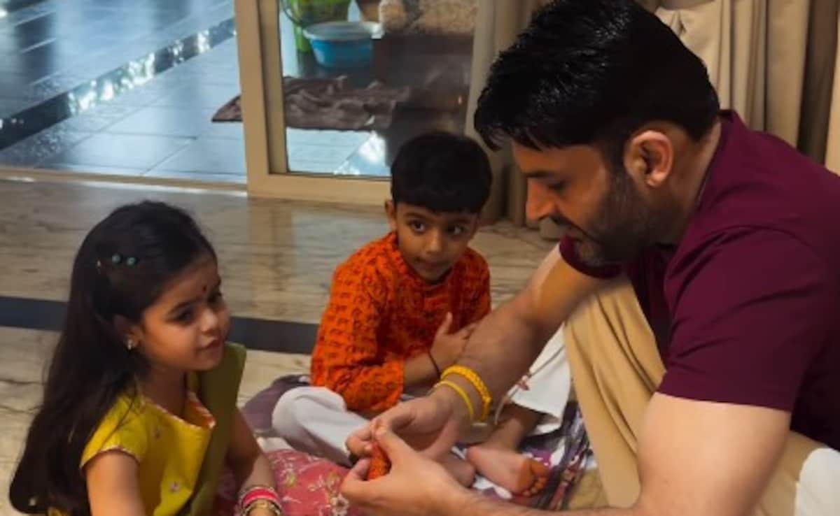 कपिल शर्मा ने मनाई राम नवमी, घर पर कन्या पूजन में धोए बेटी अनायरा के पैर, बेटा भी आया नजर