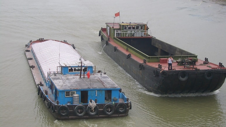 'They're definitely not fishing': 2,000 Chinese Fishing Boats Assemble in Geometric Formation,  Raises Questions