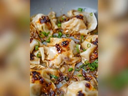 जब खाना बनाने का मन न हो तो ट्राई करें ये हेल्दी ब्लैंकेट डंप्लिंग्स रेसिपी