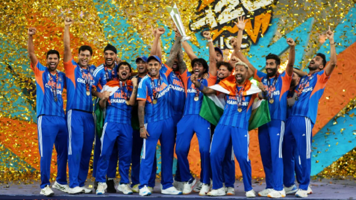 India Wins T20 World Cup: Anushka Sharma, Kareena Kapoor, Mahesh Babu Are Bleeding Blue