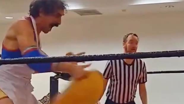 Italian Wrestler Shows Off Unique Pizza-Slinging Move In Viral Video, Internet Reacts