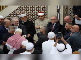 इजरायल का सपोर्ट करने के कारण मस्जिद पहुंचे ऑस्ट्रेलियाई PM का भारी विरोध, लोगों ने कहा- 'Get Out'