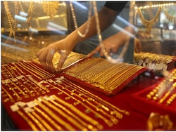 Gold Not Glittering In Crisis: What's Killing Its Safe-Haven Appeal
