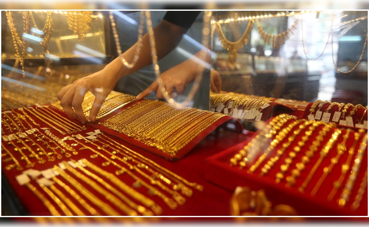 Gold, Silver Prices Slip As Dollar Strengthens: Check Rates In Your City