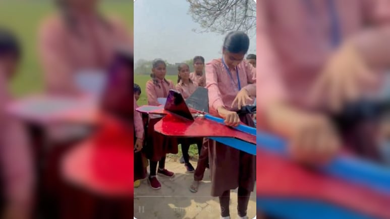 Exclusive : 'सर ने वादा किया और हमने कर दिखाया' अलीगढ़ के नन्हे वैज्ञानिकों ने कूड़े से बना दिया लड़ाकू विमान