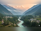 हिमाचल के ये 5 छुपे गांव देंगे सुकून का असली एहसास, भीड़-भाड़ से दूर मिलेगा जन्नत जैसा नजारा