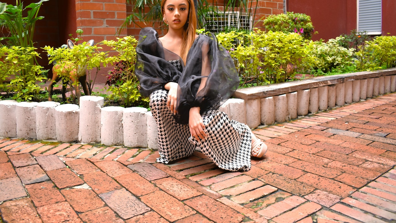 Trendy Puff Sleeve Tops For Women That Add Instant Style To Casual Looks