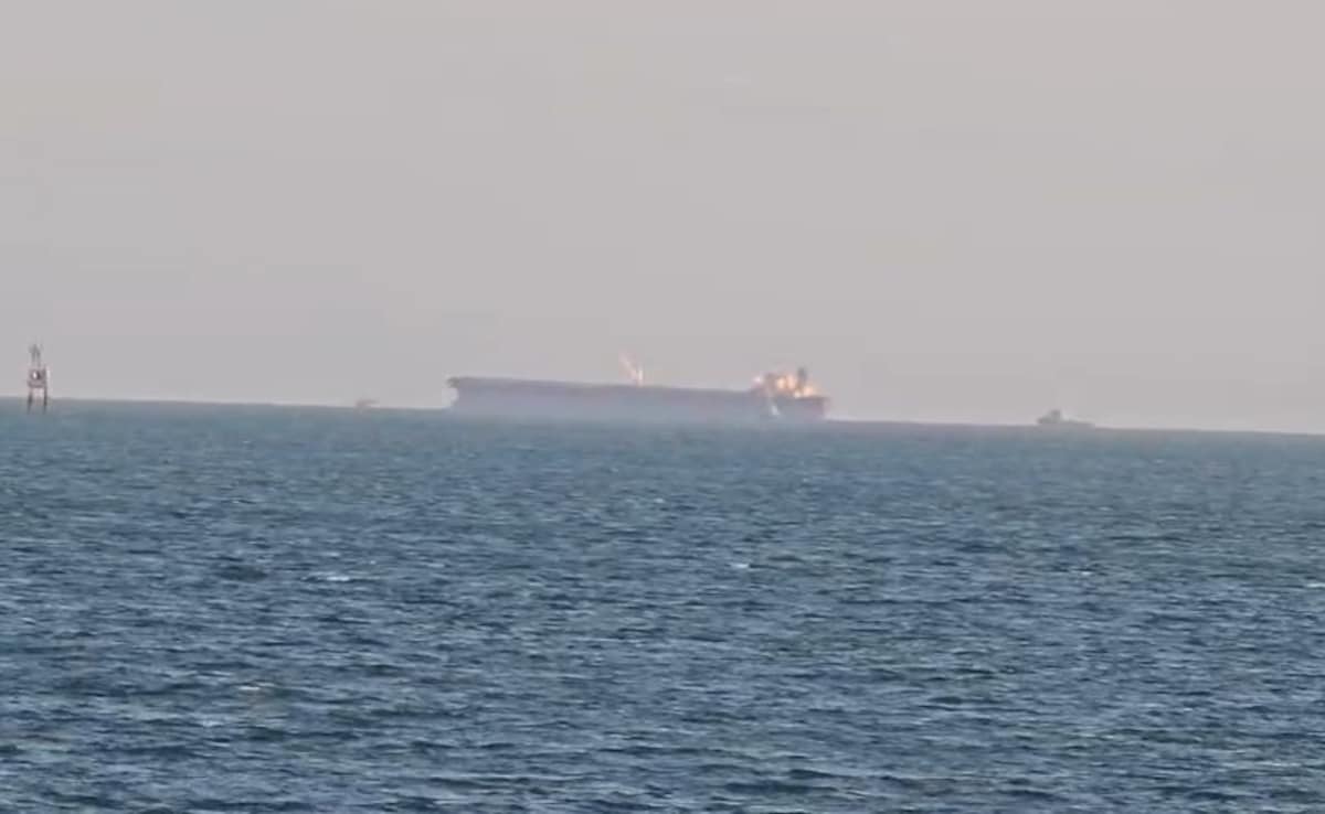 भारत के लिए गुड न्‍यूज, हजारों टन LPG गैस भरा जहाज 'जग वसंत' पहुंचा गुजरात