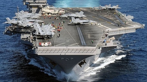 ईरान पर &lsquo;निर्णायक रात&rsquo; की आहट? अमेरिका ने भेजा तीसरा एयरक्राफ्ट कैरियर, इजरायल के बड़े हमले शुरू