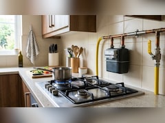 LPG Shortage: 31 मार्च से पहले PNG कनेक्शन लेने पर मिलेगी इतने रुपये की छूट, जानिए क्या है यह जबरदस्त ऑफर