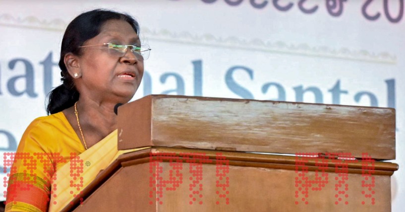 राष्ट्रपति मुर्मू अपमान मामला : केंद्रीय गृह सचिव ने बंगाल के मुख्य सचिव से आज शाम 5 बजे तक मांगा जवाब