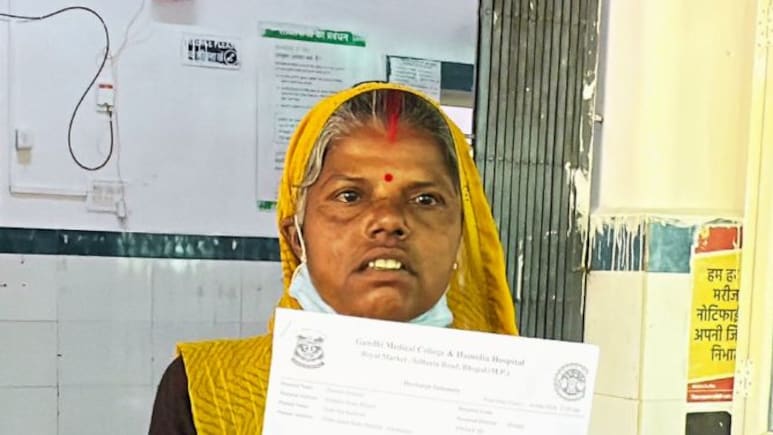 MP में टीबी मरीजों की दोहरी जंग: दवा तो मिल रही पर 5 महीने से खाली पेट है सरकारी मदद का इंतजार