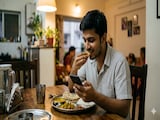 Excessive Smartphone Use Can Contribute To Eating Disorders, Study Excessive Smartphone Use Can Contribute To Eating Disorders, Study