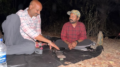 जंगल की वो रात, 18 नक्सली और 8 AK-47...NDTV रिपोर्टर ने ऐसे मुमकिन कराया पापाराव का सरेंडर