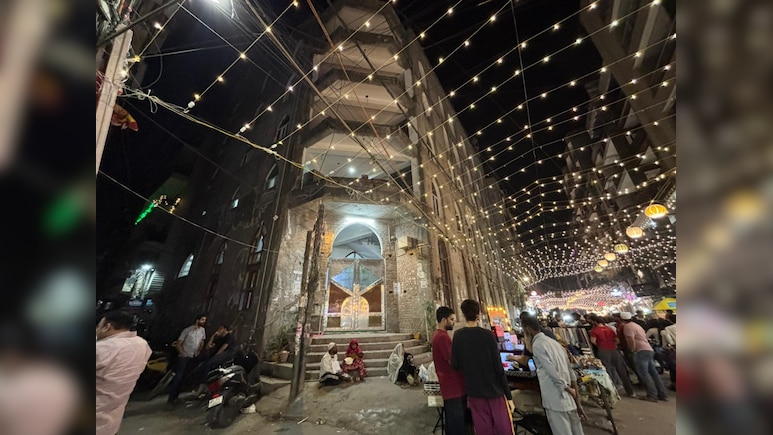 Shaheen Bagh in Ramadan: रात 1 बजे शाहीन बाग का नजारा, लड़कियों के लिए कितना Safe?