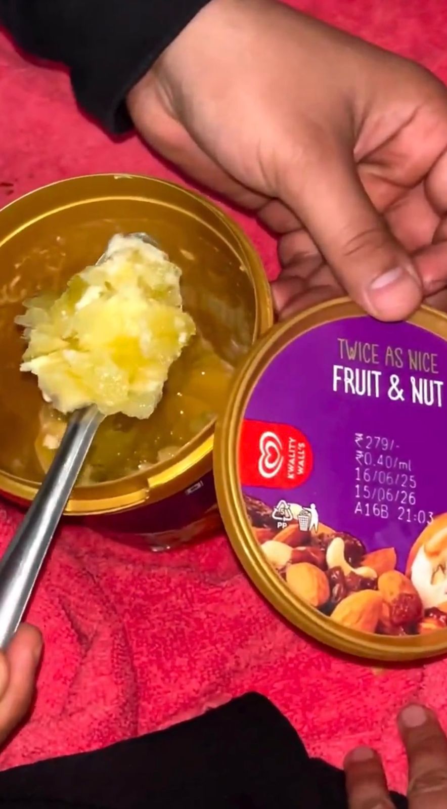 Rajasthan Woman Finds Kwality Wall's Tub "Full Of Oil", Company Responds