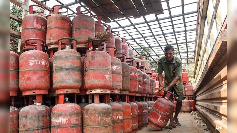 "Domestic Production Up 30%": Centre Says No Need For LPG Panic Booking