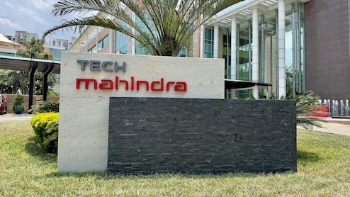 Tech Mahindra Rubbishes Viral Buzz of 30,000 Layoffs