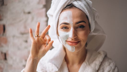 अब न स्किन होगी डल, न होठों में आएगी दरारें, आज ही मंगवाएं Avon के ये Beauty Product