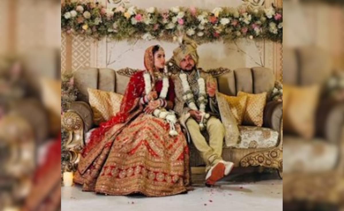 Kuldeep Yadav Marriage: इंतजार की घड़ी समाप्त, एक-दूजे के हुए कुलदीप-वंशिका, मसूरी में लिए सात फेरे