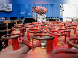 Delhi Police Cautions People Against Cyber Fraud Amid LPG Shortage