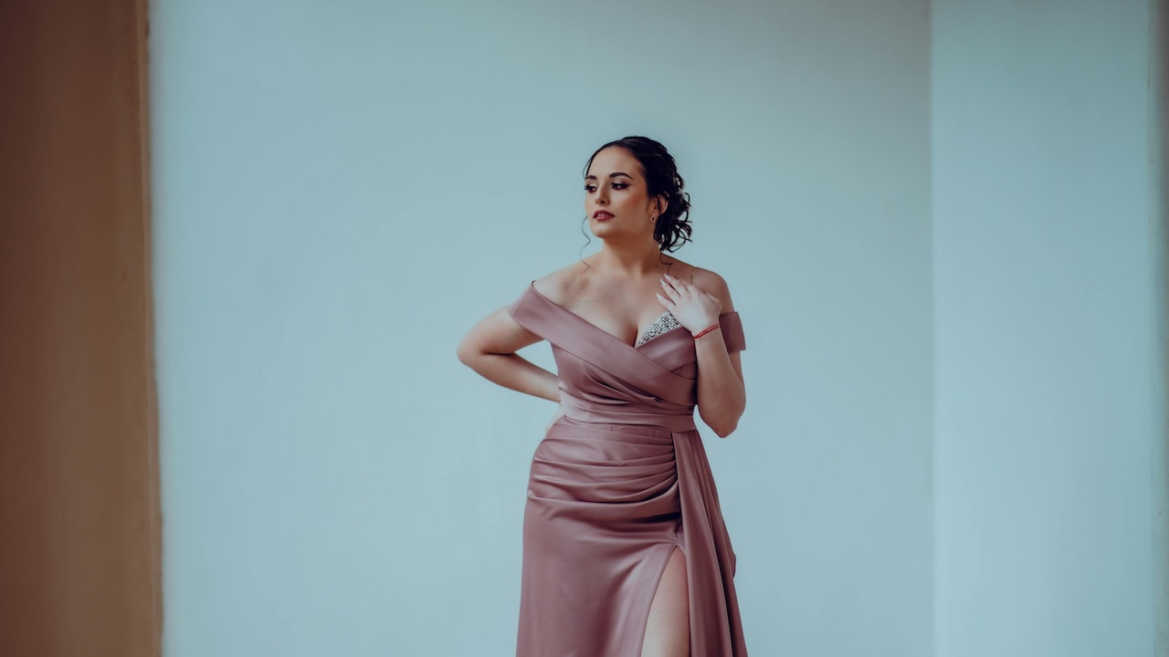 Why Some Satin Dresses Wrinkle Instantly And The Better Alternatives That Stay Smooth Longer