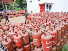 LPG Shortage LIVE: एलपीजी किल्लत से क्या बंद होगी पराठे वाली गली? पुणे के मशहूर 'बादशाही होटल' पर लगा ताला