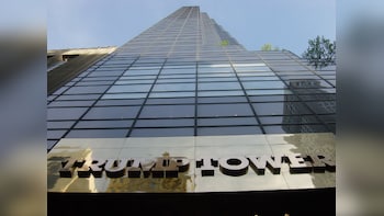 'Suspicious Package' At Trump Tower Sparks Panic, New York Police Activates Bomb Squad