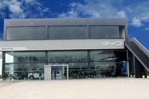 Iran Oil Crisis Sparks Electric Vehicle Sales Surge Across Asia: BYD, VinFast Lead