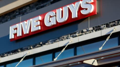 US-Based Burger Chain Awards Nearly Rs 15,00,00,000 To Employees In Bonuses. Here's Why