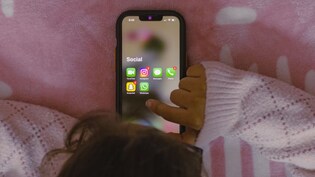 कर्नाटक सरकार ने क्यों Ban किया 16 साल से कम बच्चों के लिए सोशल मीडिया? जानिए असली वजह